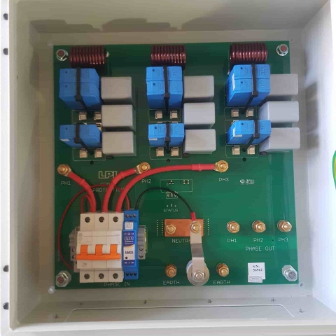 Tủ cắt lọc sét LPI 3 pha, 63A SF363-480-100+50-AIMCB