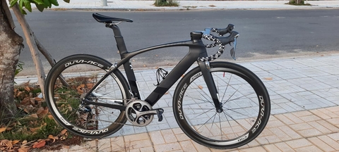 Road Trek madone 9. (USA)