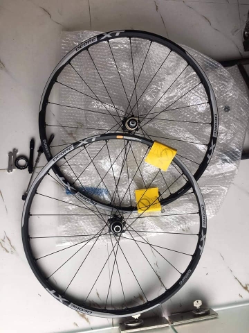 Wheelset shimano deore XT M785 . New