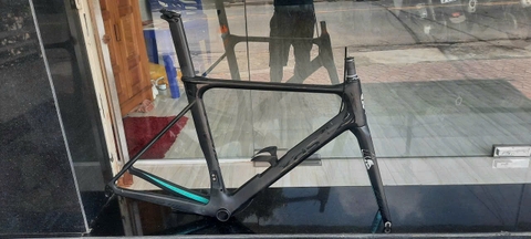 Sườn xe đạp cacbon XDS ,nhập khẩu