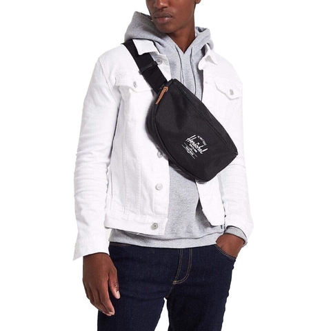 Herschel Sixteen Hip Pack Black