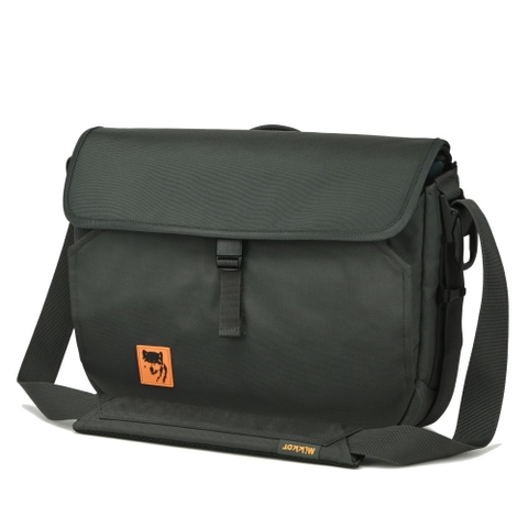 Túi đeo chéo Mikkor The Mina Laptop Bag 15.6 Inch Graphite