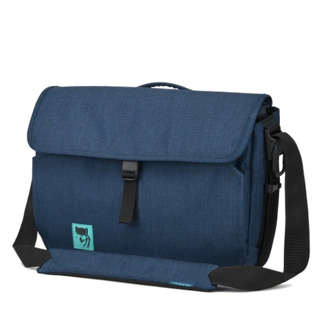Túi đeo chéo Mikkor The Mina Laptop Bag 15.6 Inch Navy 2/Tone