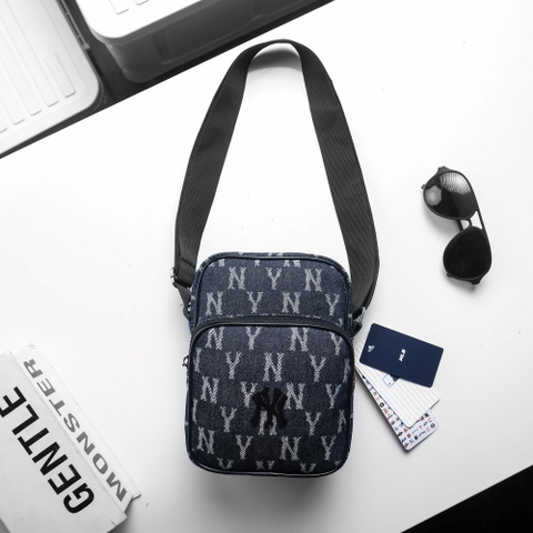 Túi đeo chéo MLB Monogram NY Mini Bag