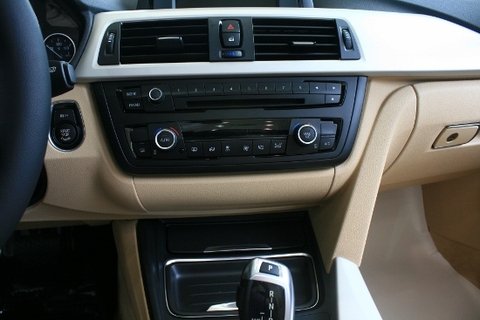 Âm thanh BMW 428I