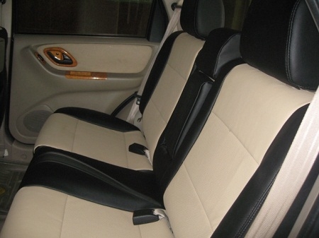 Ghế Mazda BT50 màu đen kem