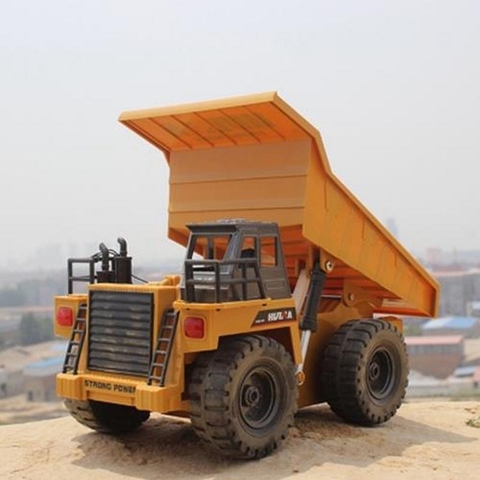 Xe ô tô tải ben điều khiển từ xa Dump Truck 6 kênh 2.4Ghz, có thể lật thùng đổ vật liệu như thật