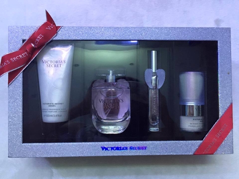 Gift set Victoria's Secret Angel Eau De Parfum