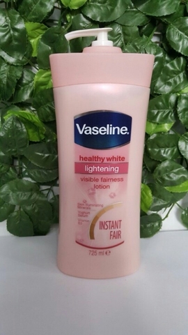 SỮA DƯỠNG THỂ LÀM TRẮNG VASELINE HEATHY WHITE 725ML