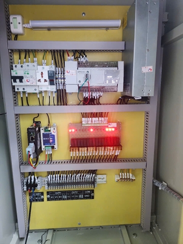 Tủ điều khiển tín hiệu giao thông Tủ điều khiển tín hiệu giao thông