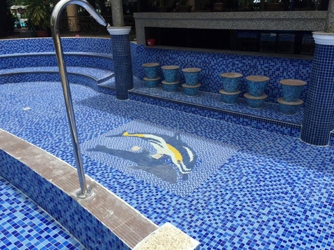 Gạch mosaic lát bể bơi siêu bền đẹp
