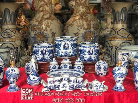 Chọn mua bộ ba bát hương cho ban thờ gia tiên