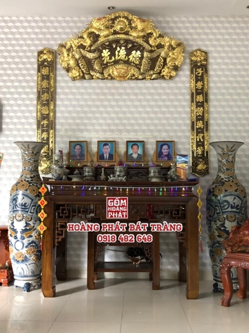 Lục bình sứ Phúc Đức men rạn đắp nổi cho khách hàng ở Bắc Giang