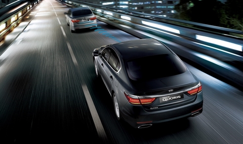 Quoris - sedan hạng nhất của Kia