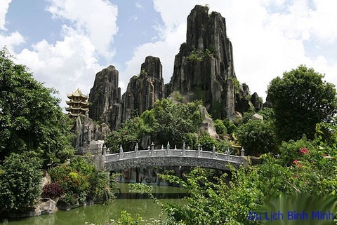 Tour Hàng Ngày : THAM QUAN NGŨ HÀNH SƠN – HỘI AN 1 Ngày