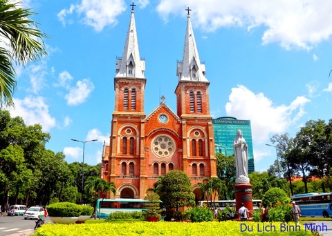 Tour Hàng Ngày: THAM QUAN ĐỊA ĐẠO CỦ CHI & HỒ CHÍ MINH CITY 1 NGÀY