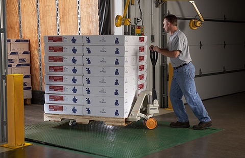 Sai lầm trong khi sử dụng khiến xe nâng tay nhanh hỏng ?