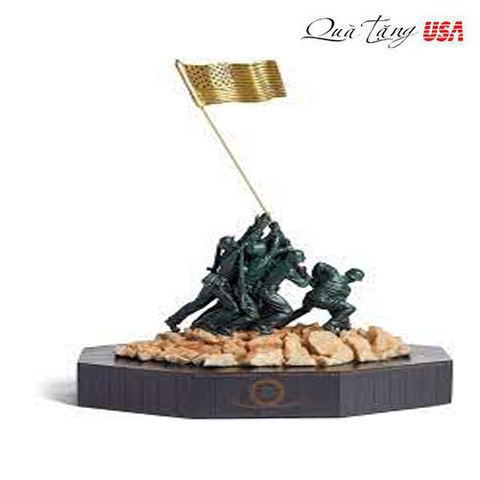 Tượng Đài Kỷ Niệm Chiến Trận IWO JIMA Của Thủy Quân Lục Chiến Hoa Kỳ