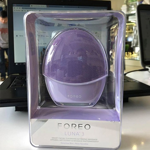 Foreo Luna 3 ( máy mát xa mặt, rửa mặt loại bỏ bụi bẩn và chất nhờn giúp da luôn sạch và căng bóng)