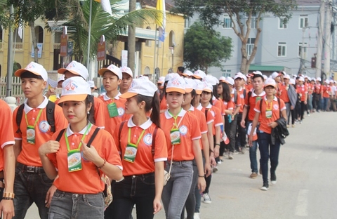 đồng phục công giáo
