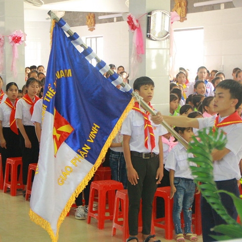 Cờ Đoàn Thiếu Nhi Thánh Thể Việt Nam