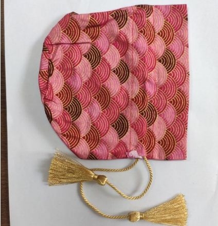 Túi quà xinh xắn có dây rút họa tiết sóng Sakura vải nhũ kim