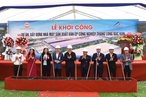 KHỞI CÔNG DỰ ÁN NHÀ MÁY SẢN XUẤT VÁN ÉP CÔNG NGHIỆP THĂNG LONG BẮC KẠN