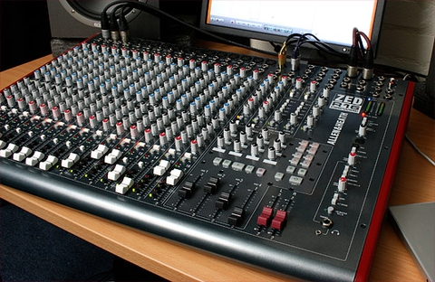 Mixer ALLEN HEATH ZED-R16