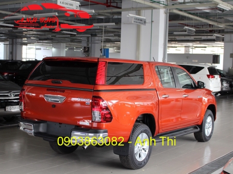 NẮP THÙNG CAO CÓ ĐÈN XE TOYOTA HILUX 2019 | KIỂU LED XÉO