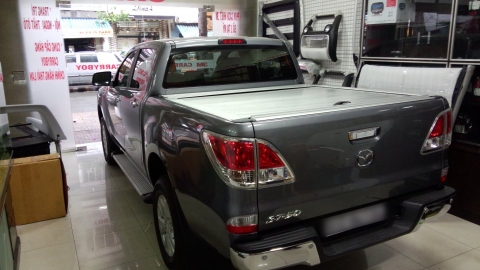 Nắp thùng cuộn xe Mazda BT50