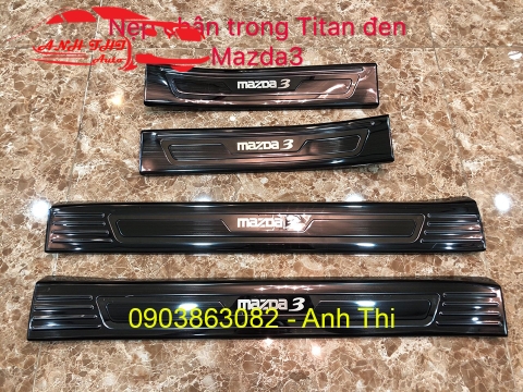 NẸP BƯỚC CHÂN TRONG TITAN MAZDA 3