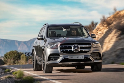 Cận cảnh Mercedes GLS 450 4matic 2021 với 2 màu đen trắng nhập Mỹ 100%