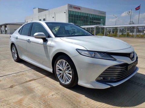 Cận cảnh Toyota Camry 2019 nhập khẩu sắp có mặt tại Việt Nam.