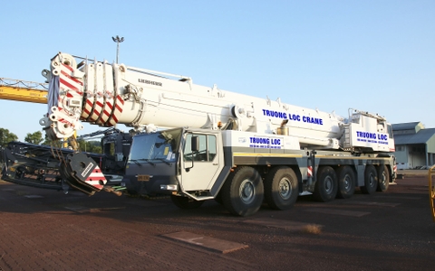 Xe cẩu Liebherr 300 tấn