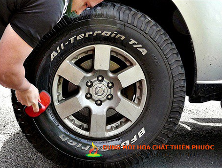 Chất Wax Đánh Bóng Vỏ Xe Là Gì? Tại Sao Bạn Nên Sử Dụng Chúng?