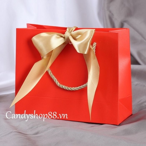 Túi giấy đựng quà tết màu đỏ