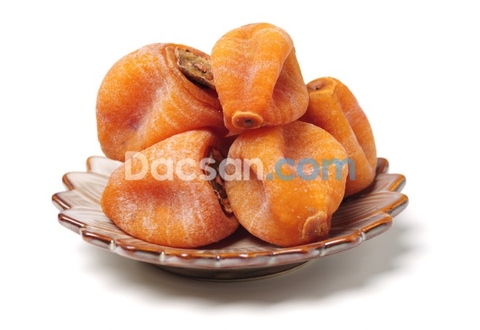 Ăn vặt văn phòng tại TP HCM – Hồng treo gió là món “đỉnh của chóp”