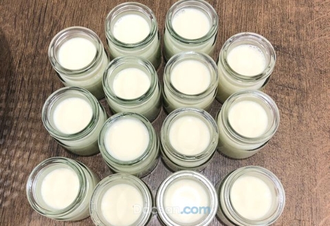 Cách làm sữa chua dẻo mịn tại nhà, ai vụng mấy cũng làm được