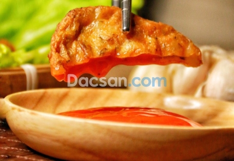 MÊ MẨN VỚI CHẢ CÁ THÁC LÁC CHẤM TƯƠNG ỚT