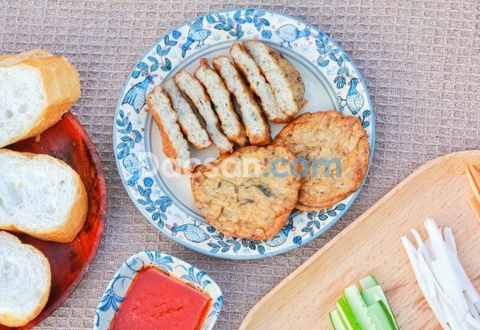 BIẾN TẤU MÓN CHẢ CÁ ĐƠN GIẢN THÀNH MÓN ĂN NHÀ HÀNG SANG TRỌNG
