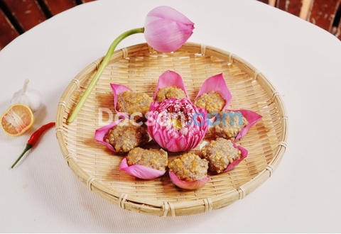 Hương Thơm Chả Cốm Gợi Nhớ Ký Ức Hà Nội Xưa