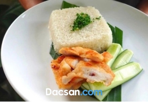 Xôi chả mực cho bữa sáng ngon miệng, đủ chất