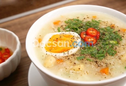 Cách nấu cháo hành tiêu giải cảm đơn giản mà thơm ngon