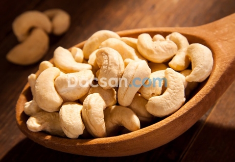 Vì sao hạt điều rang muối Bình Phước lại được ưa chuộng đến vậy?