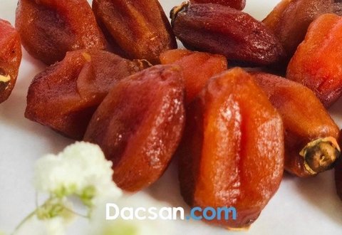 Hồng treo gió có tác dụng gì?
