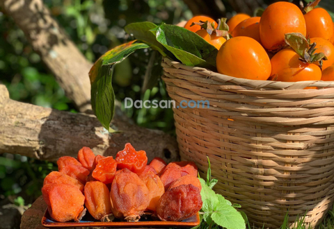 Hồng treo gió – Đặc sản Đà Lạt ăn vặt ngon khó cưỡng