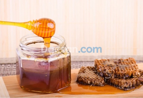 Công dụng thần kỳ của mật ong nguyên chất