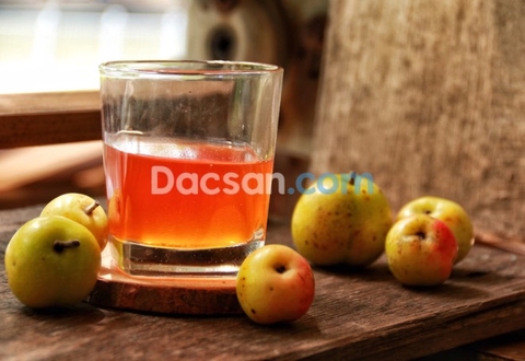 Ngất ngây với rượu táo mèo Sa Pa