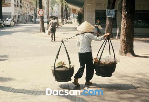 Sài Gòn tháng 4 - Cứ lạc nhau là mất
