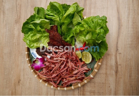 Phân biệt thịt trâu gác bếp đúng chuẩn Tây Bắc